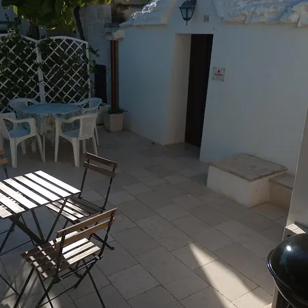 Trullo Il Giglio