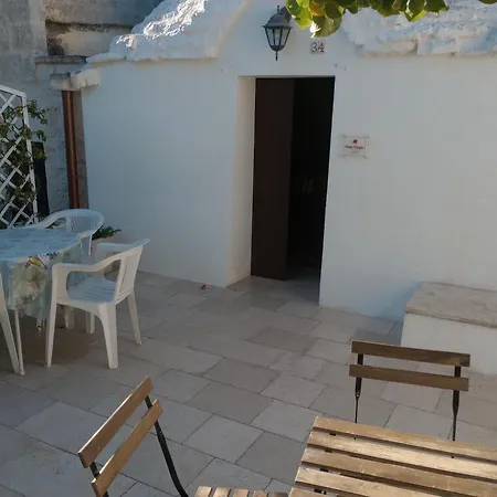 Trullo Il Giglio